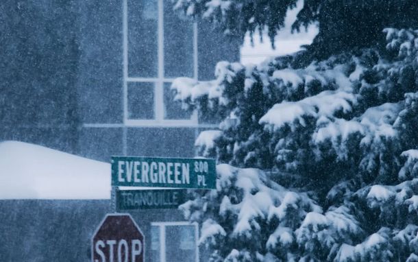 Couple dancing at reception